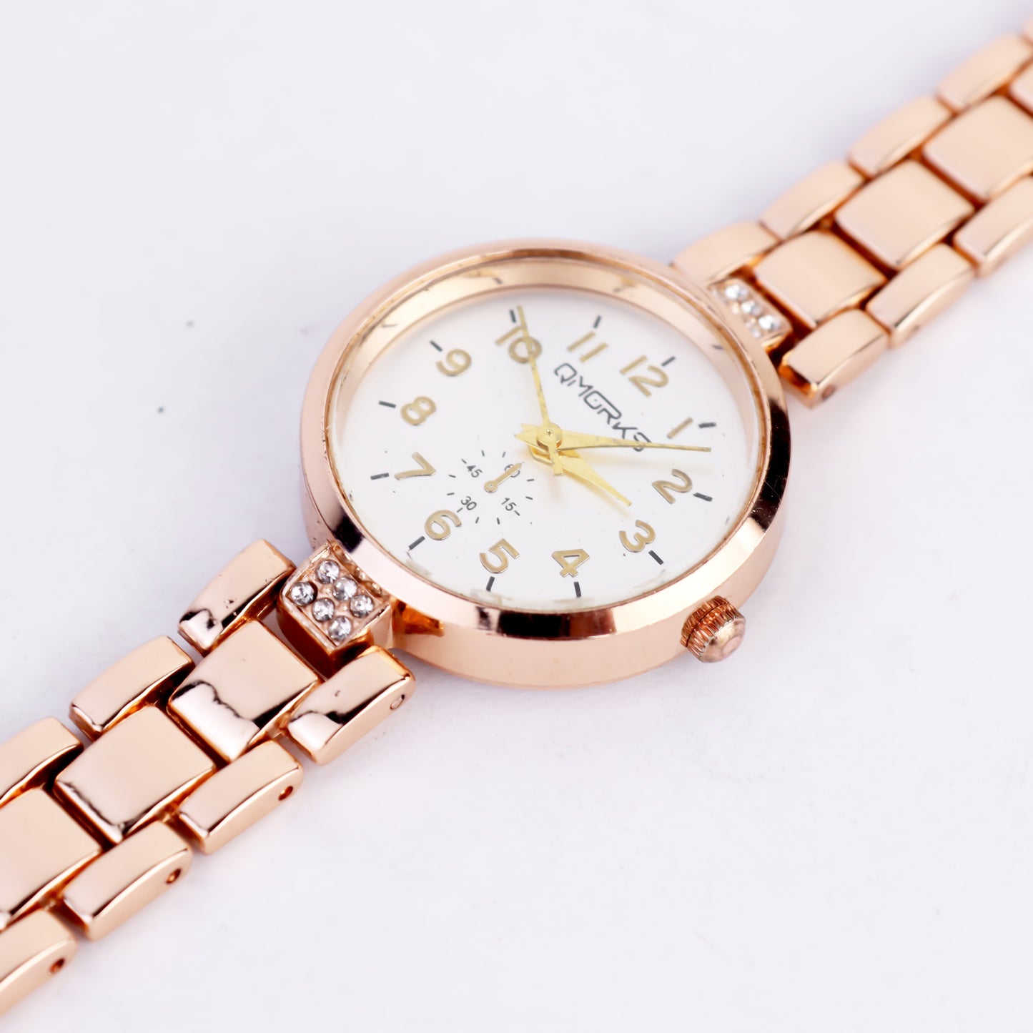 Rose Luxe – Timeless Elegance in Every Second